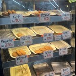セキグチ肉店 - 揚げ物のラインナップ