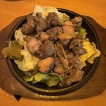 地酒と九州郷土料理 あきない - 地鶏もも肉の炭火焼