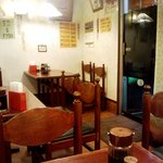 四季 - 昭和チックな店内