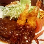 四季 - ソースがポイント