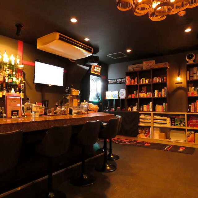 Tsurenchi BAR GAME SALOON photo 4