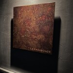 JR鶴舞駅を出たら、公園口から歩道橋を登ってぐるり空港線を渡ります。まっすぐ行った最初の辻(スーリープーさんのところ)をきたにった先