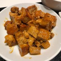 金香楼 - ②豚バラ肉の特製タレ壺煮+豆腐煮込み980円
