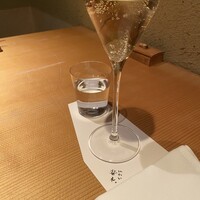 にかい笹木 - グラススパークリングだけ飲んでいました