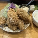 とんかつ かつ壱 - タルタルソースも美味しい！