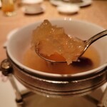 Chinese Suiyo - 白木耳蒸排骨汤