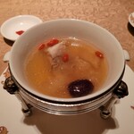 Chinese Suiyo - 白木耳蒸排骨汤