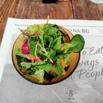 ハチトバーブ - セットのサラダ