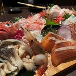 地酒と道産食材 一笑 別邸 - お刺身盛り合わせ　映えますね！