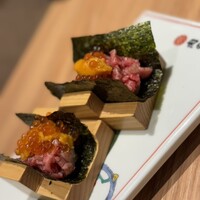 肉の山翔 - 手巻き肉のお寿司