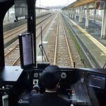 えちごトキめきリゾート 雪月花 - 『展望ハイデッキ席』からの眺め（糸魚川駅発車）