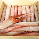 えちごトキめきリゾート 雪月花 - 三段重（紅ズワイガニのちらし寿司）