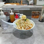 旨辛ラーメン 表裏 - 