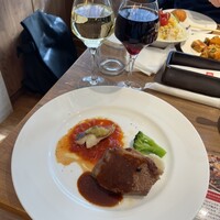 FINE DINING＆LOUNGE TORIKO - サーロインステーキとメバルのシチリア風