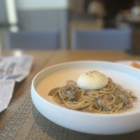 MIDO RESTAURANT PIC NIKA - 
