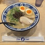 博多らーめん ShinShin 天神本店 - 