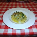 OSTERIA NAKANO - フグと白菜のパスタ　　具沢山で唐辛子と黒胡椒でピリ辛で食欲マシマシ