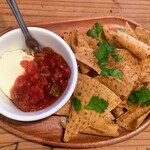 R-S - 別注のトルティーヤ　サルサが結構辛い