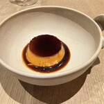 eman - こだわり卵のプリン