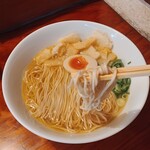 浜堂ラーメン - 麺のリフトアップ