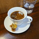 キッチン ブルー グローブ - ホワイトコーヒーへ