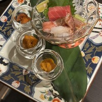 品川 かに雅 - 馬糞ウニ、塩水ウニ、鮪も入り、豪華。