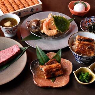 夜のコースがお手頃価格で楽しめる、お得な【ランチコース】