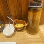 とんかつ ばんぶー - 調味料。