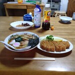 香取肉店 - ラーメンと豚カツ（600円＋500円）