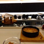 鉄なべ餃子 よし田 - 店内