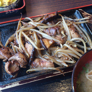 魚鶏屋 - 「白レバー炒め定食」　８５０円