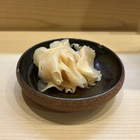 鮨 島本 - ガリ
