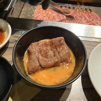 焼肉 ジャンボ はなれ - 野原焼き➕生卵