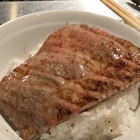 焼肉 ジャンボ はなれ - 焼いたロース