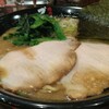 濃厚豚骨醤油ラーメンブタシャモジ 本店