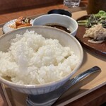 炭焼きステーキHIUCHI - ご飯普通盛り