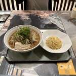 石鎚山サービスエリア（上り線）フードコート - 