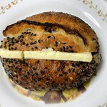 ブーランジェリー スドウ - さつま芋と厚切りバターの相性最高！