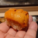 くろ﨑 - 北海道の昆布森の馬糞雲丹