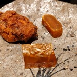 くろ﨑 - 虎河豚の唐揚げと煮凝り、自家製の唐墨