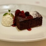 ベンジャミンステーキハウス - パティシェ特製本日のデザート