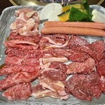 とがし肉家 - 『みんなでワイワイ盛り』