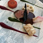 レストラン シンフォニー - 緑色は春菊のソースですのよ、春菊が輝く場所はすき焼きだけじゃありませんのよ