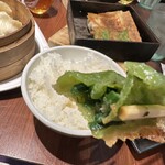 羽根餃子とフライパン中華 馬馬虎虎 - 
