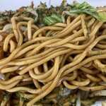 とらやラーメン - 良く絡んでるウスターソース