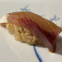 鮨 稲穂 - スマートな味わいなのに脂のコクもあるヤズ