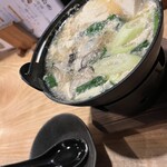 ゆるり蔵 - 牡蠣とほうれん草の豆乳小鍋