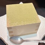 峻 - 宇治抹茶升ティラミス
