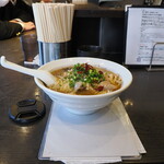 弘明寺丿貫 - ホルモンペペロンニーボ 着丼