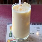 インドレストラン＆バー ムナル - Indian Restaurant & Bar Munal @西葛西 ランチに付くソフトドリンクはマンゴーラッシーを選んで